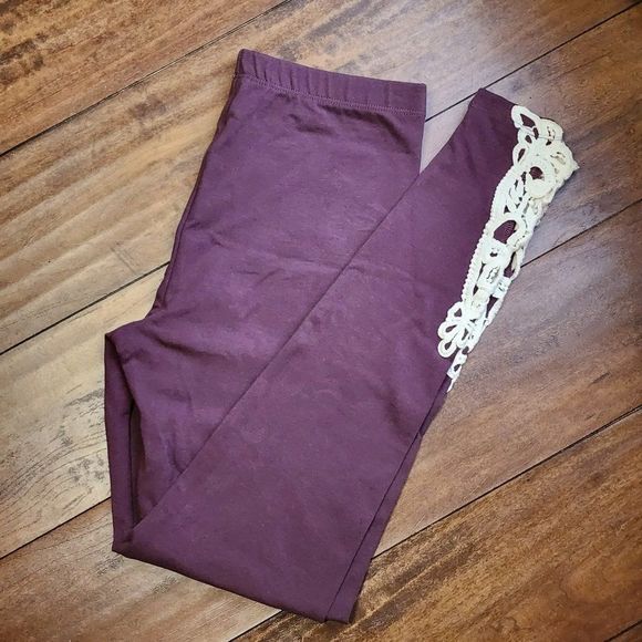 Zenana Premium Leggings | Maroon with Cream Lace Detail - Picture 1 of 4